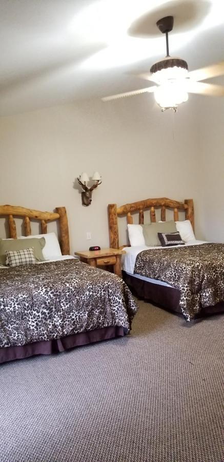 2Br Rustic Villa Utica ภายนอก รูปภาพ